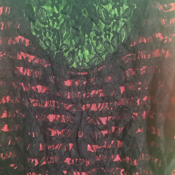 Deb Pink and Black Laced Top - Picture 4 of 4